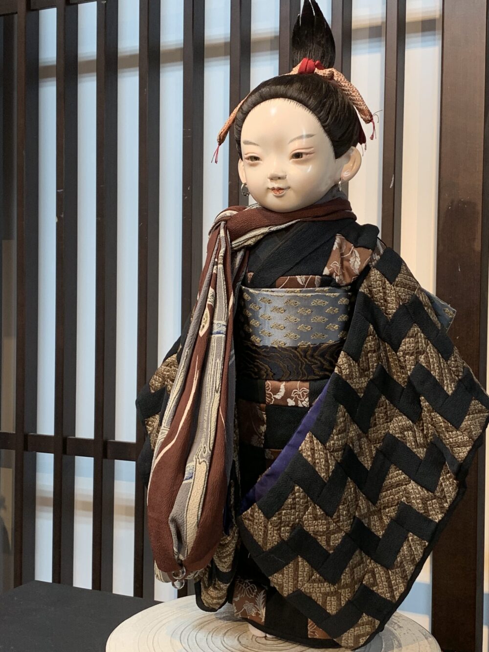 japońskie lalki Ichimatsu - japonka w kimonie