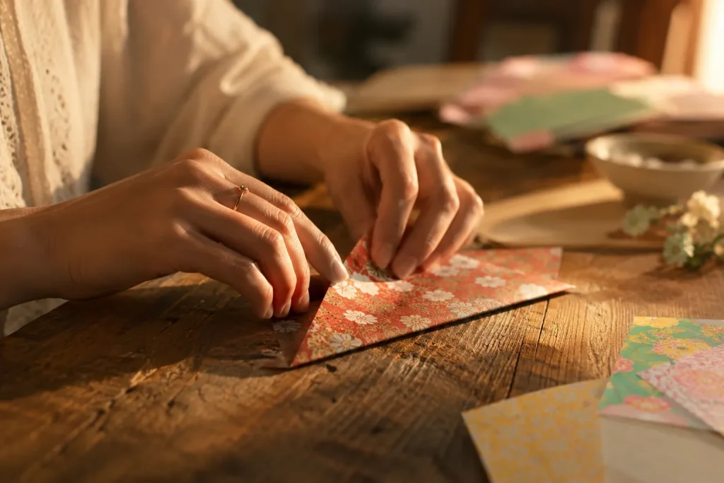 Origami dla początkujących — jak zacząć japońską sztukę składania papieru